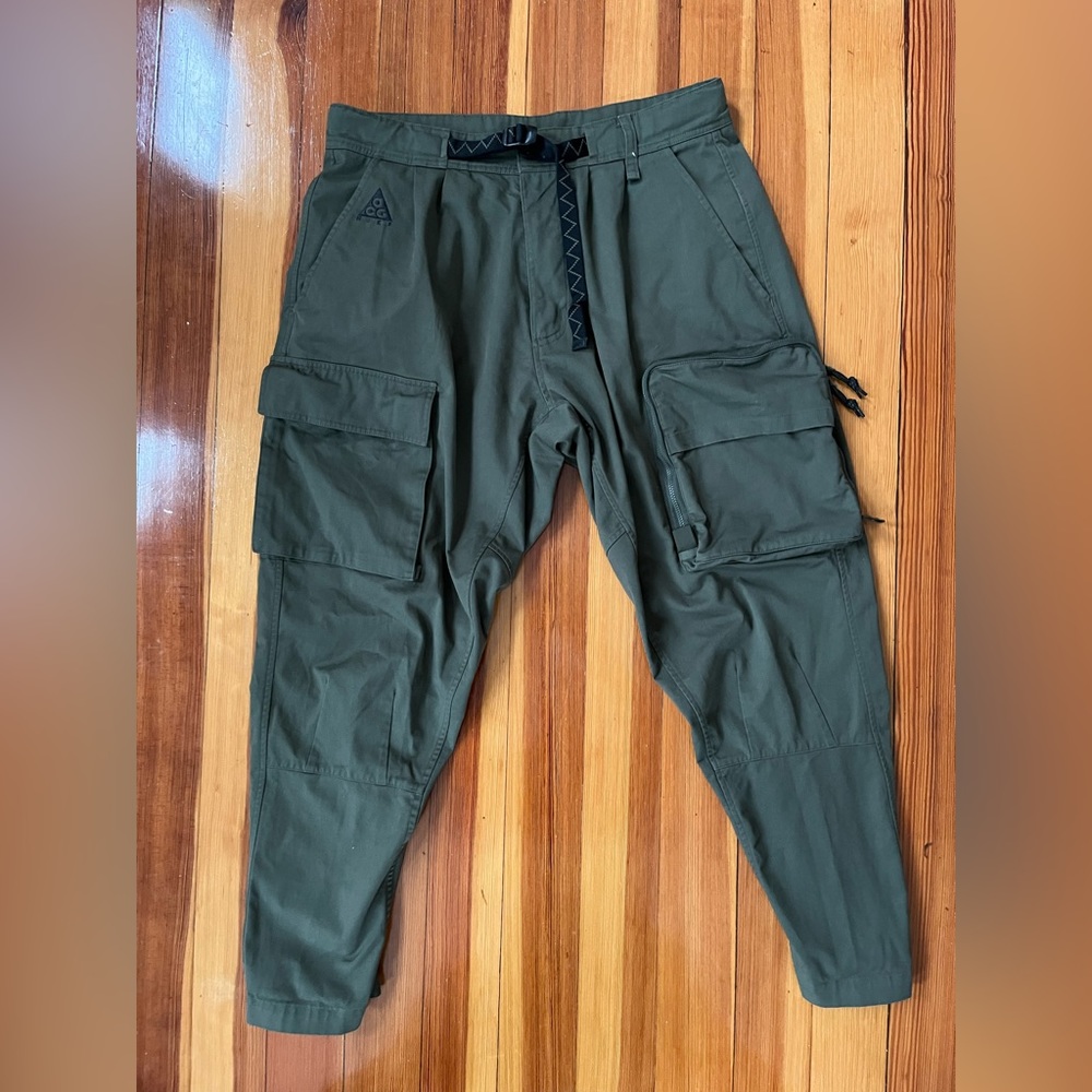 Nike ACG Cargo Pants